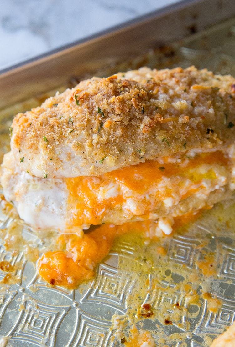 https://thekitchenmagpielowcarb.com/wp-content/uploads/2019/12/LemonGarlicDoubleCheeseStuffedChicken3.jpg